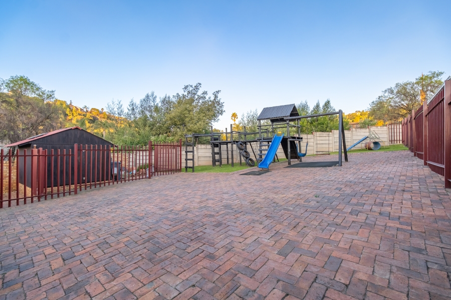 3 Bedroom Property for Sale in Roodekrans Gauteng