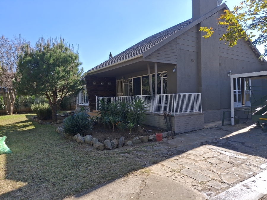 3 Bedroom Property for Sale in Farrarmere Gauteng
