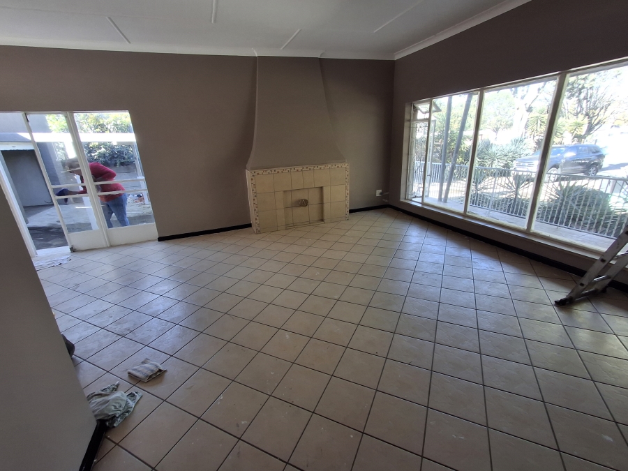 3 Bedroom Property for Sale in Farrarmere Gauteng