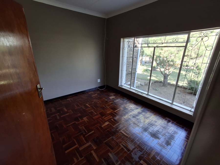 3 Bedroom Property for Sale in Farrarmere Gauteng