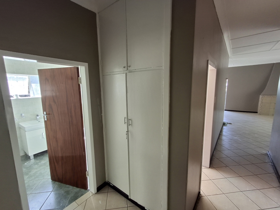 3 Bedroom Property for Sale in Farrarmere Gauteng
