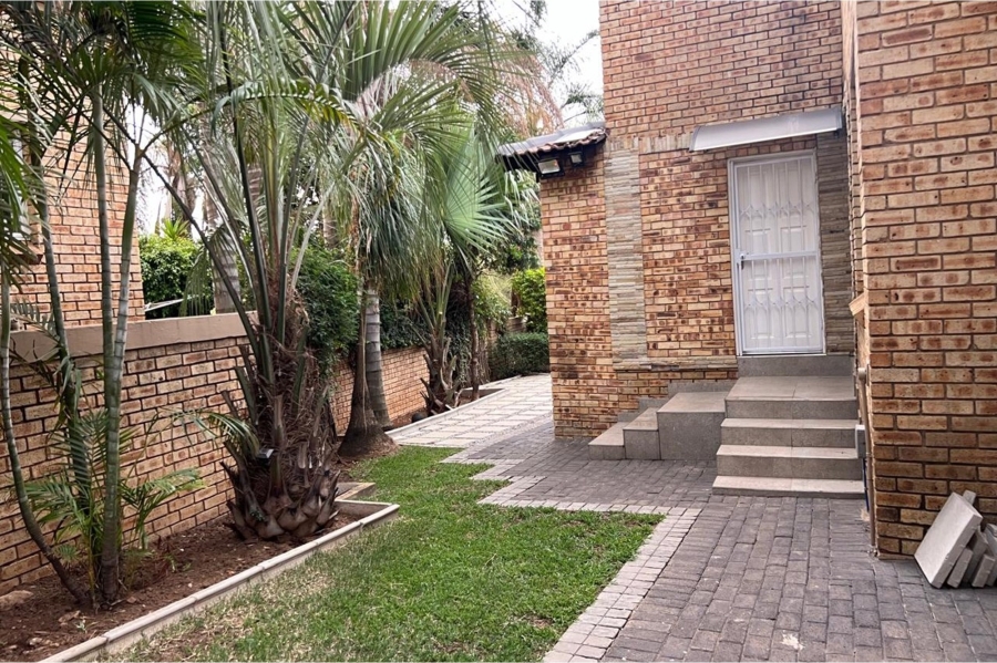 To Let 3 Bedroom Property for Rent in North Riding Gauteng