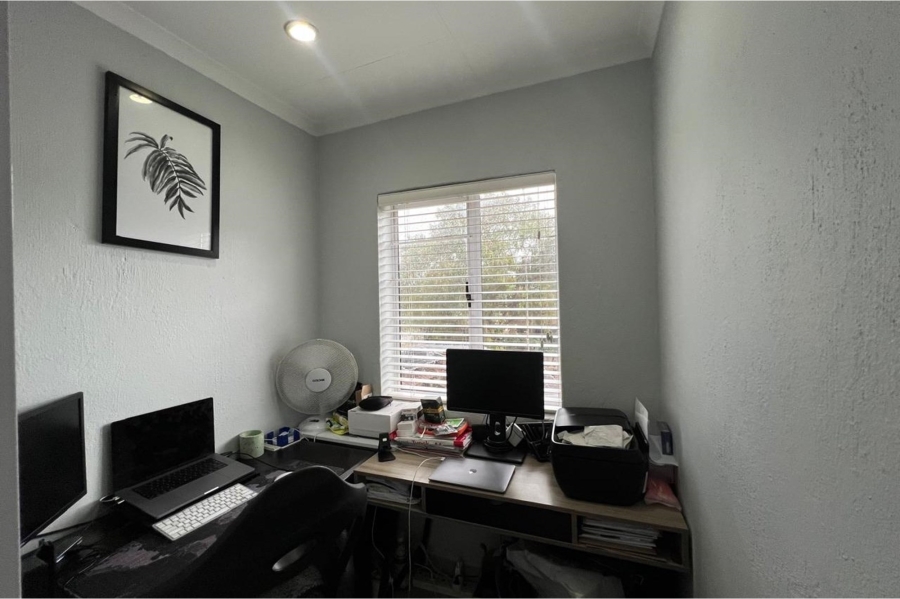 To Let 3 Bedroom Property for Rent in North Riding Gauteng
