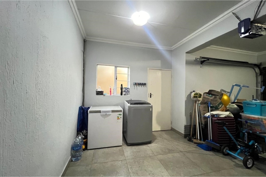 To Let 3 Bedroom Property for Rent in North Riding Gauteng