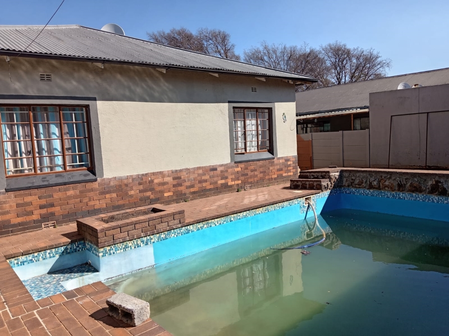 3 Bedroom Property for Sale in Roodepoort North Gauteng