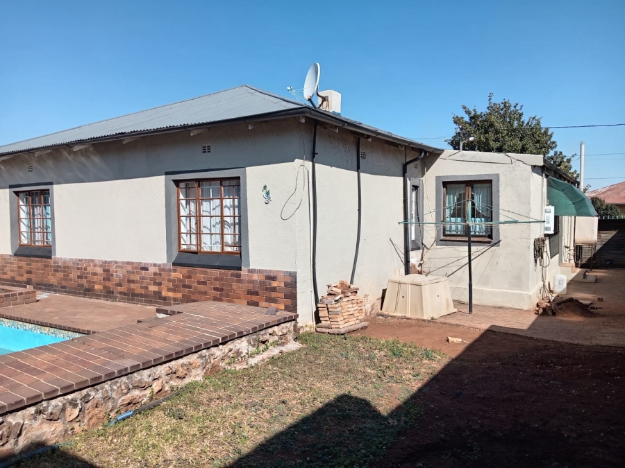 3 Bedroom Property for Sale in Roodepoort North Gauteng