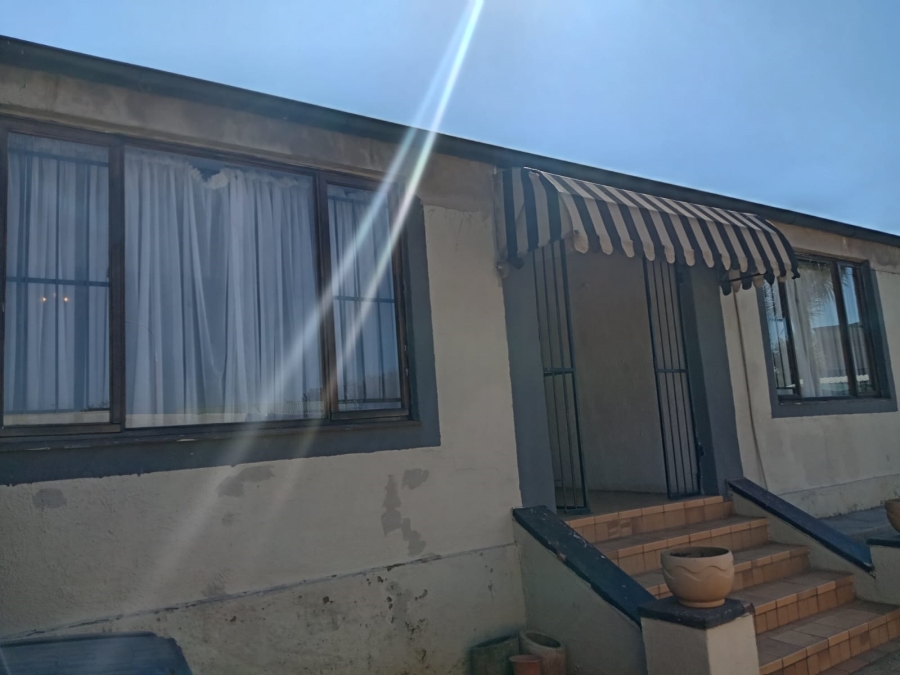 3 Bedroom Property for Sale in Roodepoort North Gauteng