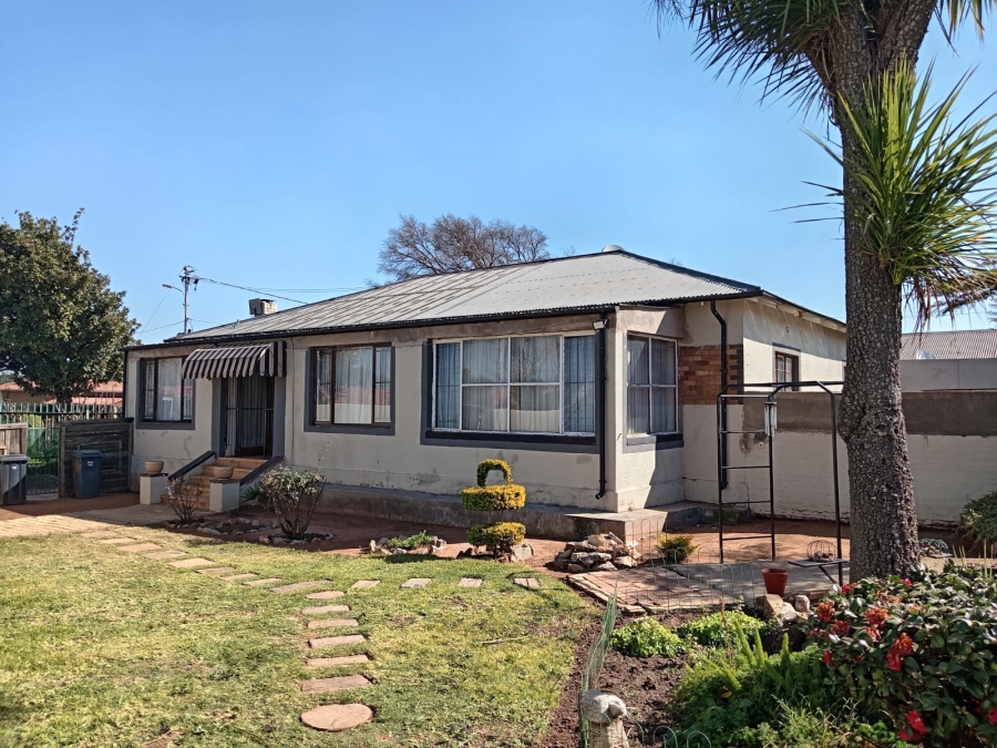 3 Bedroom Property for Sale in Roodepoort North Gauteng