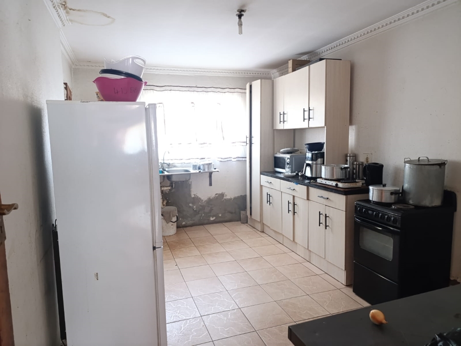 4 Bedroom Property for Sale in Soshanguve FF Gauteng