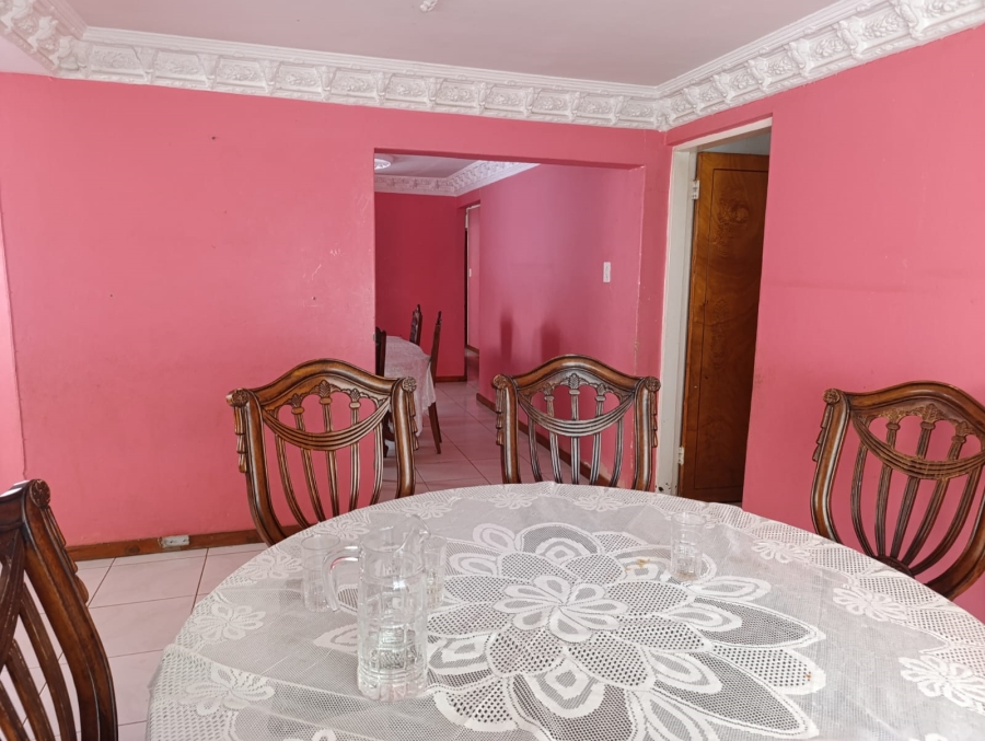 4 Bedroom Property for Sale in Soshanguve FF Gauteng