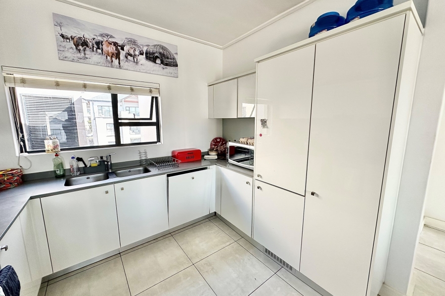 2 Bedroom Property for Sale in The Polofields Gauteng