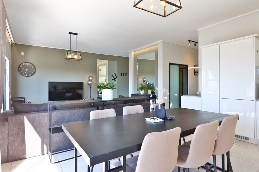 To Let 2 Bedroom Property for Rent in The Polofields Gauteng