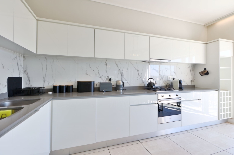 To Let 2 Bedroom Property for Rent in The Polofields Gauteng