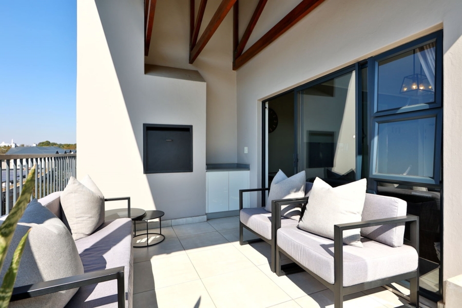To Let 2 Bedroom Property for Rent in The Polofields Gauteng