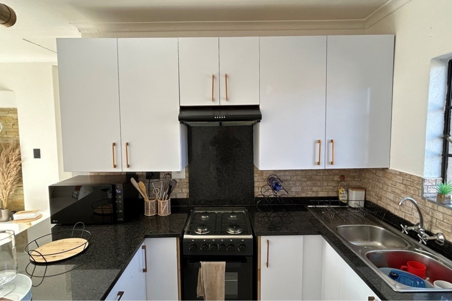 3 Bedroom Property for Sale in Marlands Gauteng