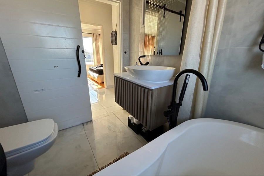 3 Bedroom Property for Sale in Marlands Gauteng