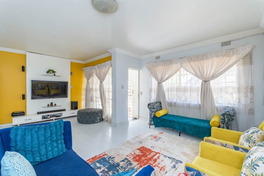 3 Bedroom Property for Sale in Kew Gauteng