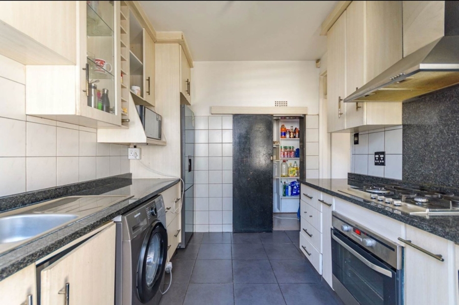 3 Bedroom Property for Sale in Kew Gauteng