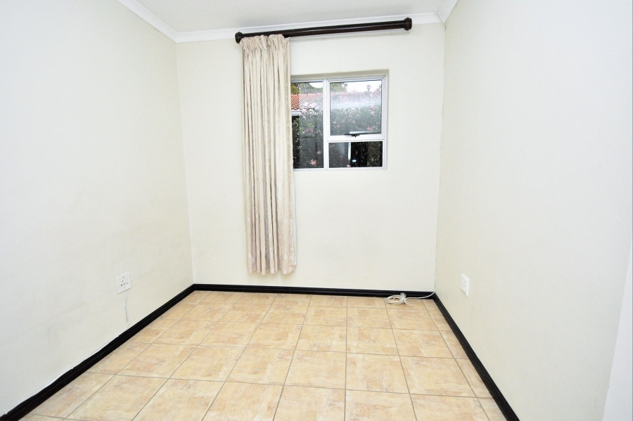 2 Bedroom Property for Sale in Northern Acres Gauteng