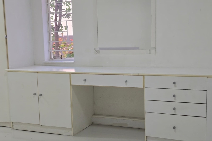 To Let 1 Bedroom Property for Rent in Illovo Gauteng