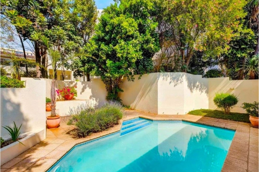 To Let 1 Bedroom Property for Rent in Illovo Gauteng