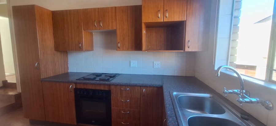 3 Bedroom Property for Sale in Kenmare Gauteng