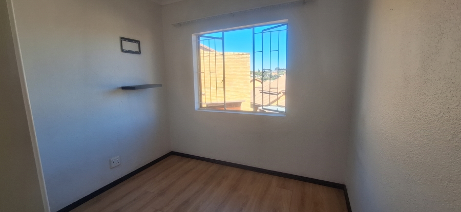 3 Bedroom Property for Sale in Kenmare Gauteng
