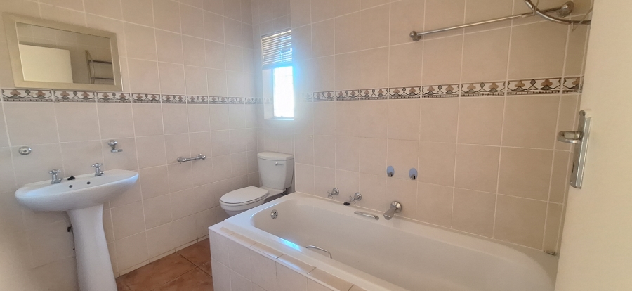 3 Bedroom Property for Sale in Kenmare Gauteng