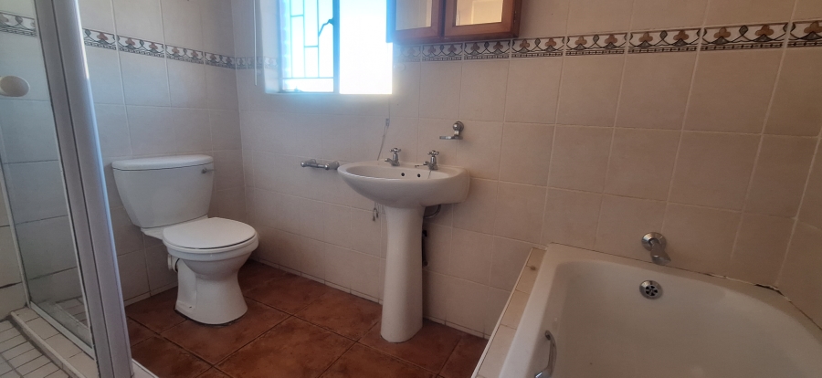 3 Bedroom Property for Sale in Kenmare Gauteng