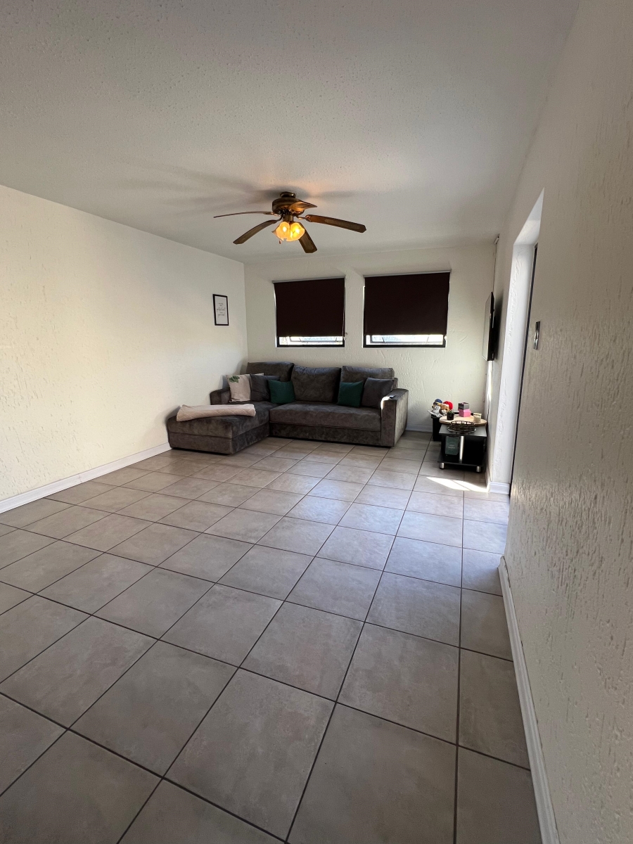 To Let 1 Bedroom Property for Rent in New Market Park Gauteng