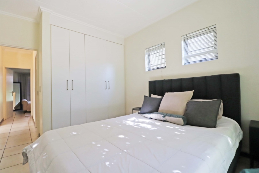 2 Bedroom Property for Sale in Bryanston Gauteng