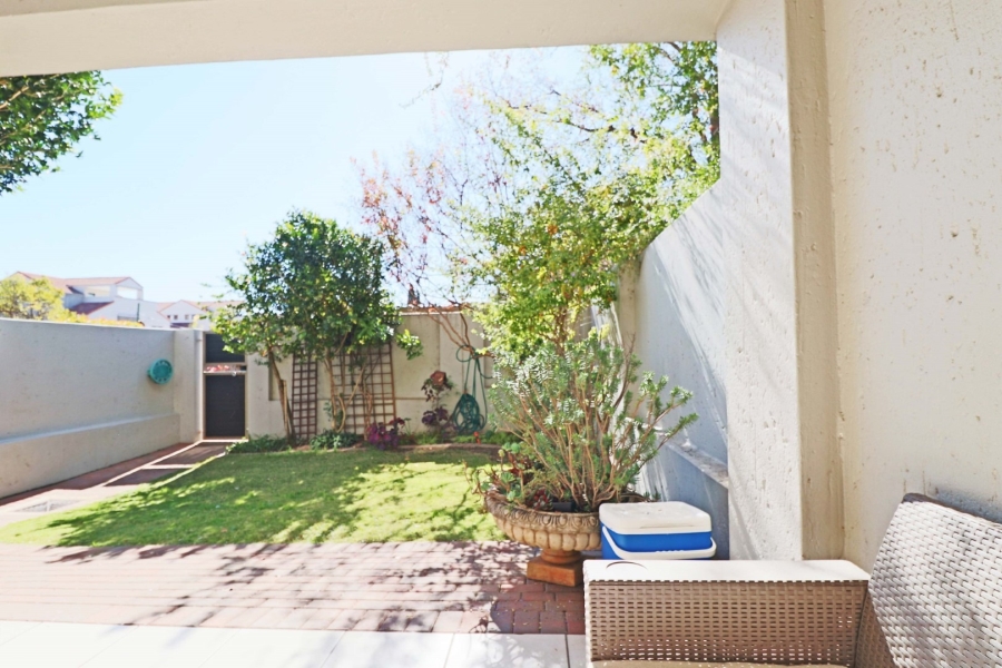 2 Bedroom Property for Sale in Bryanston Gauteng