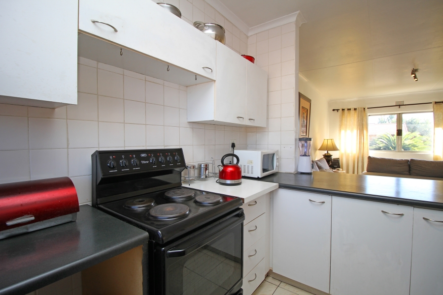 2 Bedroom Property for Sale in Buccleuch Gauteng
