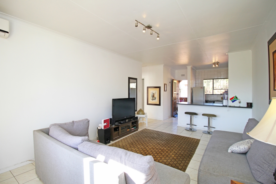 2 Bedroom Property for Sale in Buccleuch Gauteng