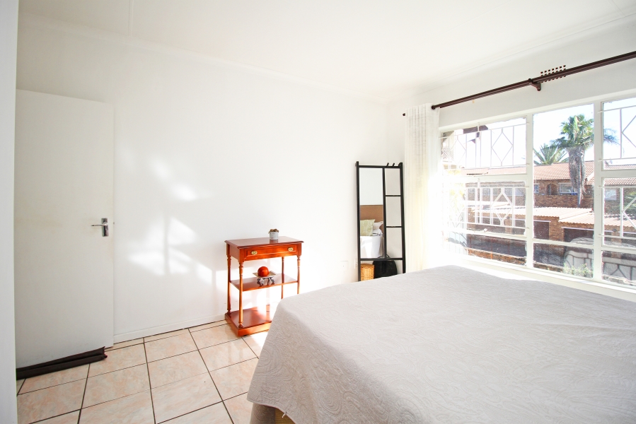 2 Bedroom Property for Sale in Buccleuch Gauteng