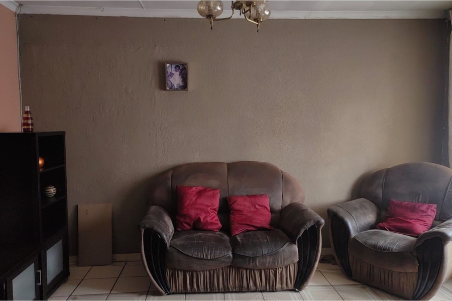3 Bedroom Property for Sale in Lenasia South Gauteng
