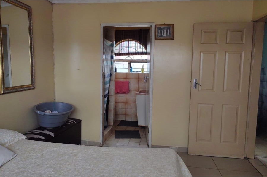 3 Bedroom Property for Sale in Lenasia South Gauteng