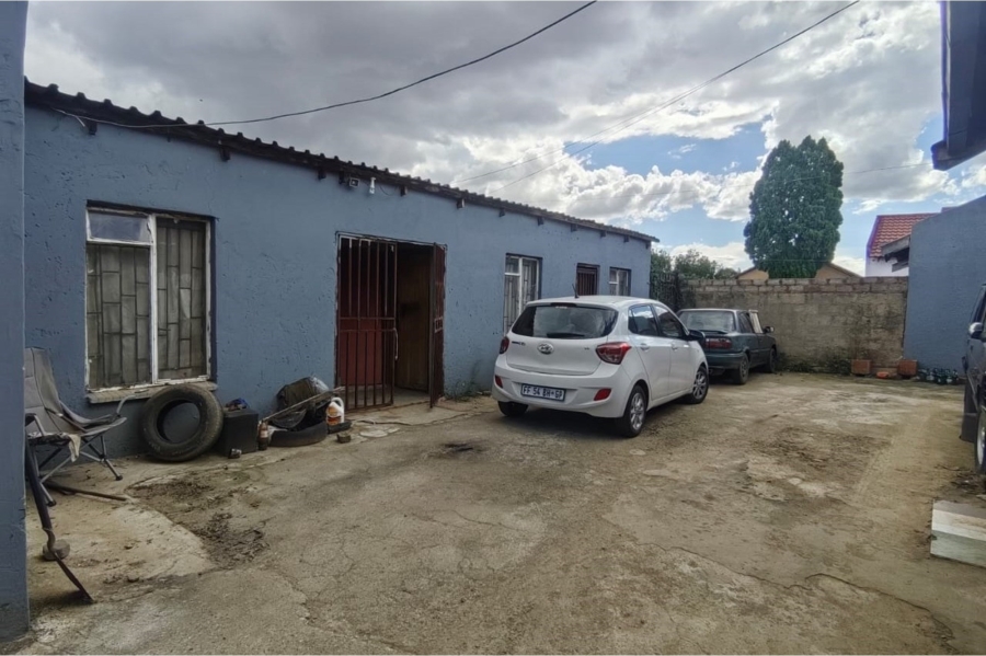 3 Bedroom Property for Sale in Lenasia South Gauteng