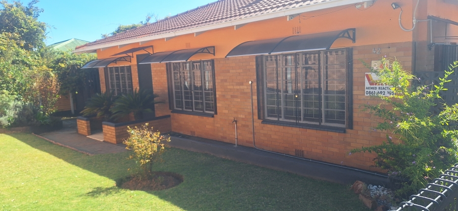 3 Bedroom Property for Sale in Wentworth Park Gauteng