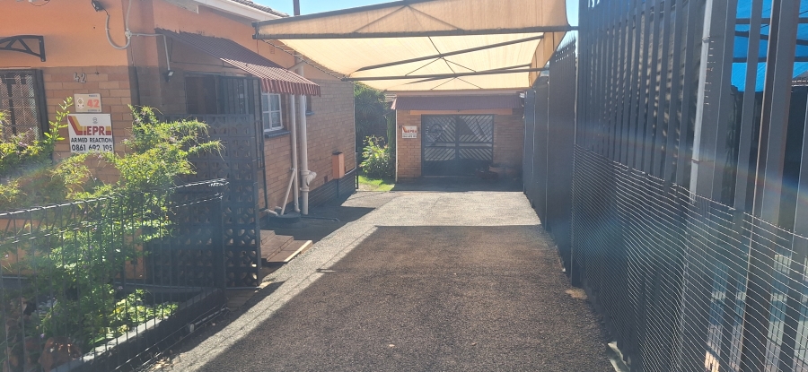 3 Bedroom Property for Sale in Wentworth Park Gauteng