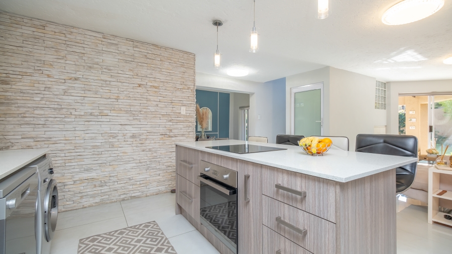 3 Bedroom Property for Sale in Douglasdale Gauteng