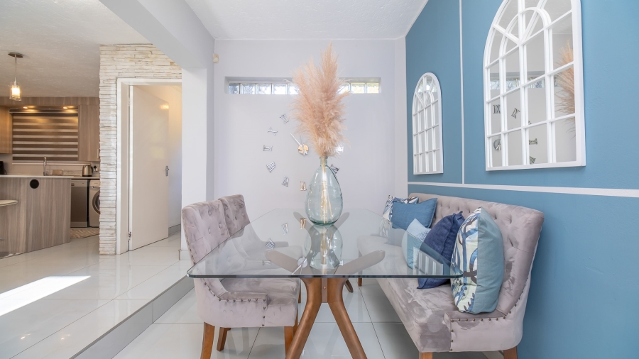 3 Bedroom Property for Sale in Douglasdale Gauteng