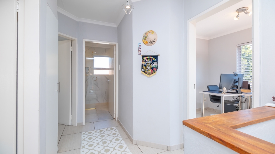 3 Bedroom Property for Sale in Douglasdale Gauteng
