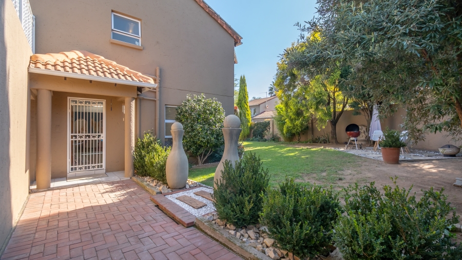 3 Bedroom Property for Sale in Douglasdale Gauteng