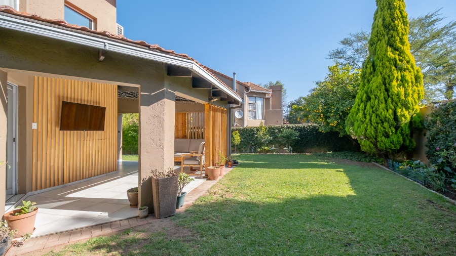 3 Bedroom Property for Sale in Douglasdale Gauteng
