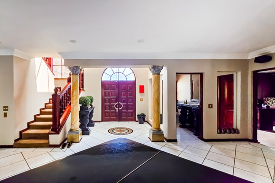 5 Bedroom Property for Sale in Kyalami Estates Gauteng