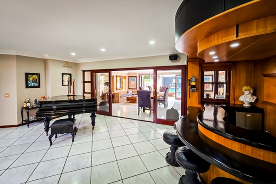 5 Bedroom Property for Sale in Kyalami Estates Gauteng