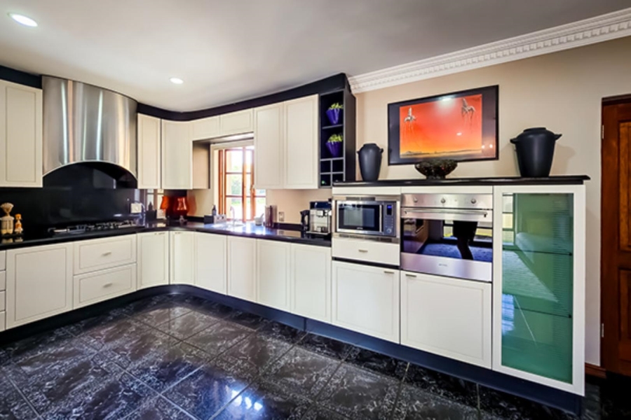 5 Bedroom Property for Sale in Kyalami Estates Gauteng