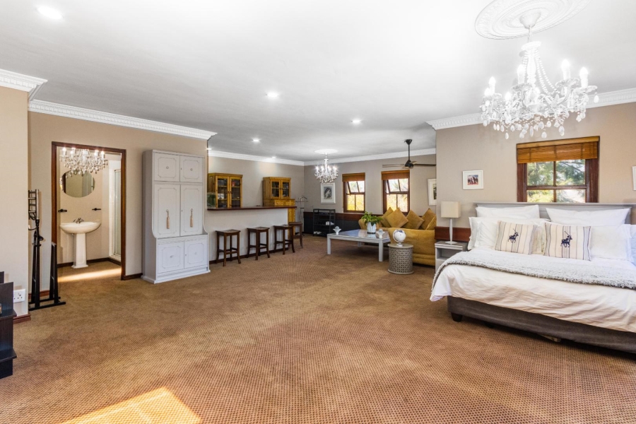 5 Bedroom Property for Sale in Kyalami Estates Gauteng