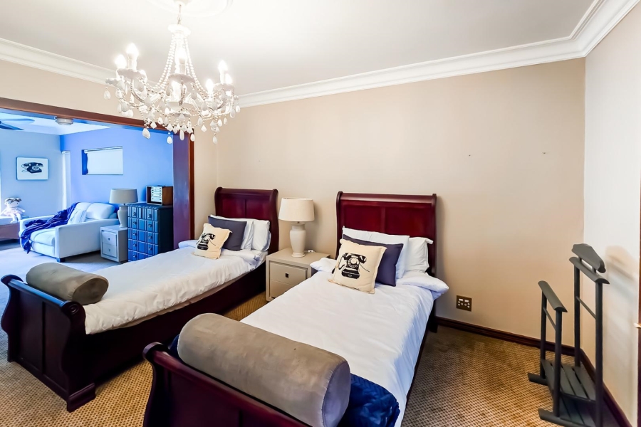 5 Bedroom Property for Sale in Kyalami Estates Gauteng